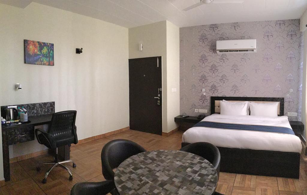 The Park Residency Ξενοδοχείο Greater Noida Εξωτερικό φωτογραφία